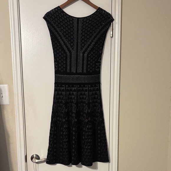41 Hawthorn Black Geometric Mini Dress - Picture 2 of 9